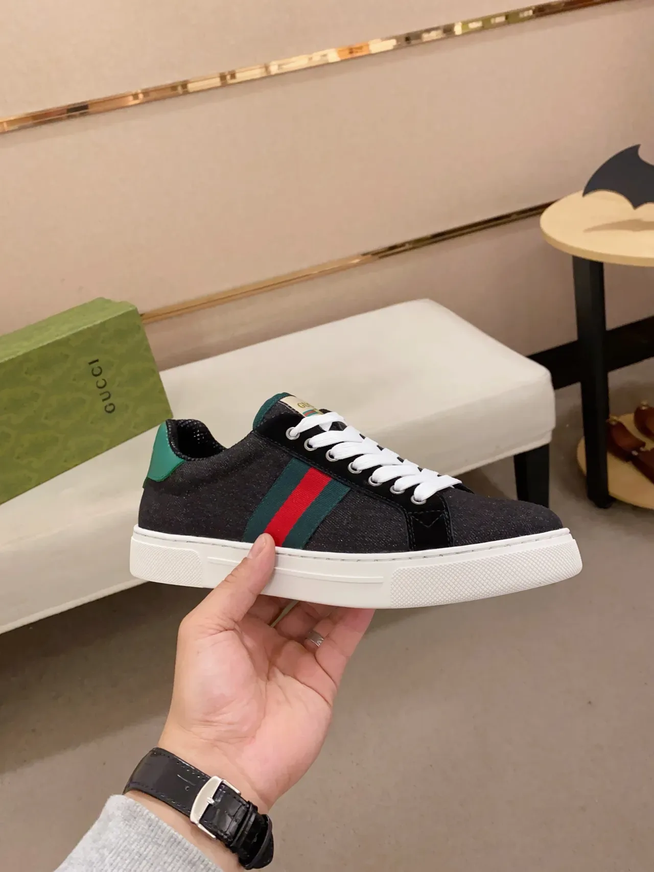 Gucci Preto Verde Tênis Lifestyle Low-Top com Parte Superior Texturizada em Denim 4