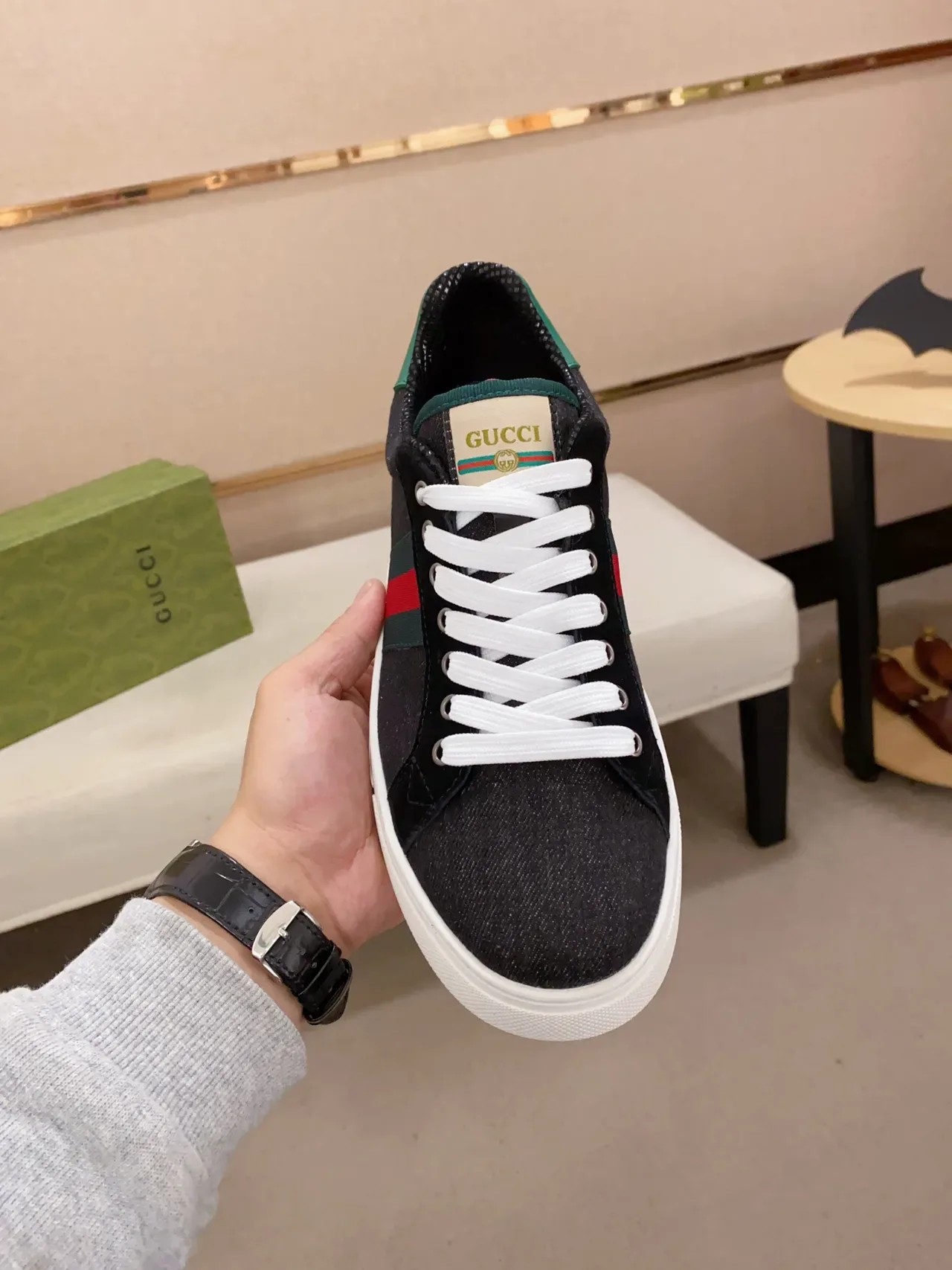 Gucci Preto Verde Tênis Lifestyle Low-Top com Parte Superior Texturizada em Denim 5
