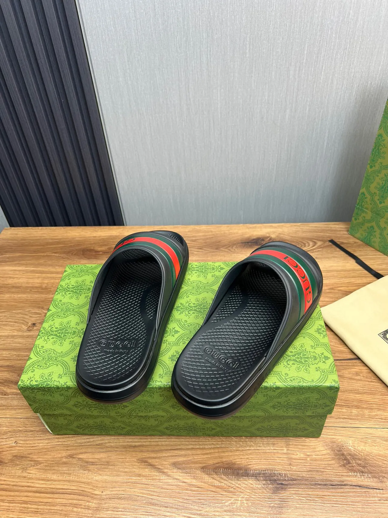Gucci Black Green Molded Rubber Sole Web Stripe Band Slippers 5