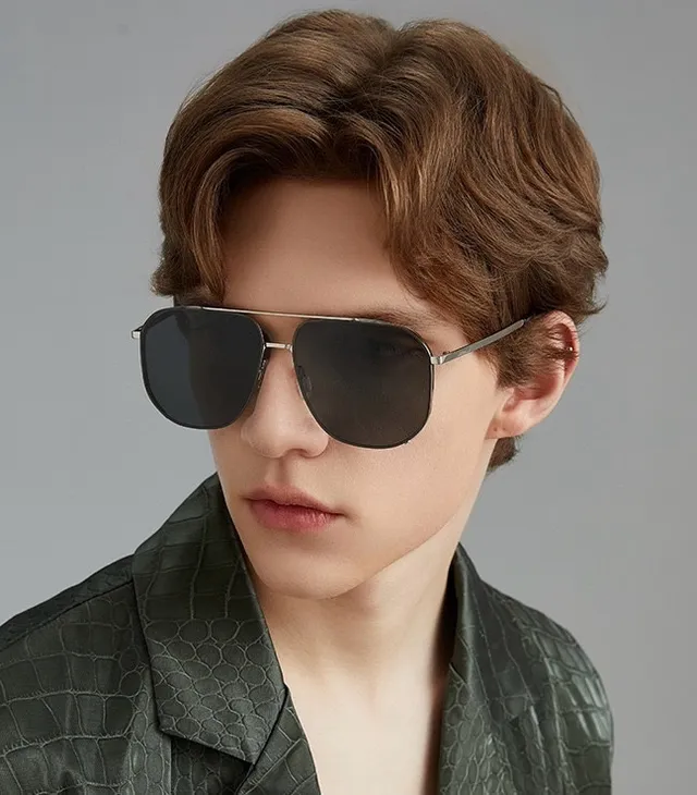 Gucci Black Matte Metal Frame Rectangular Aviator Silhouette Sunglasses 3