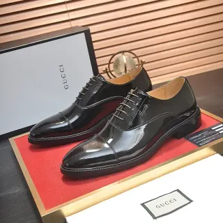 Gucci Black Patent Leather Cap-Toe Oxford Shoes