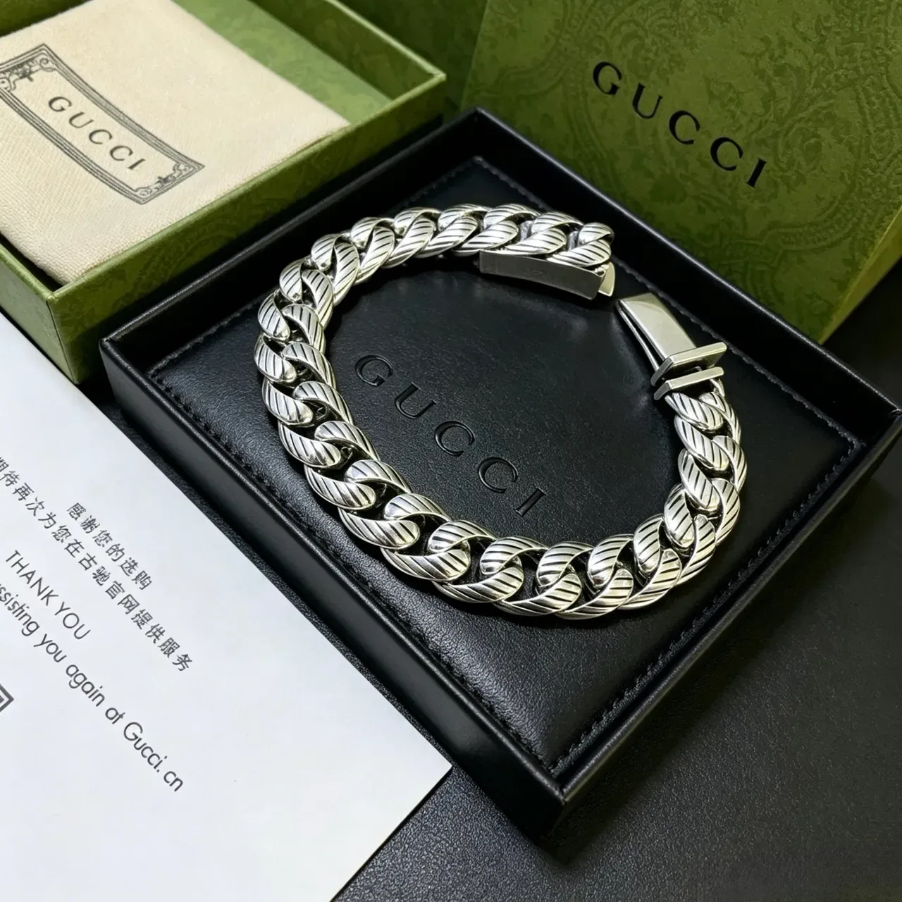 Gucci Chunky Curb-Link Engraved Leaf Motif Silver Bracelet 3