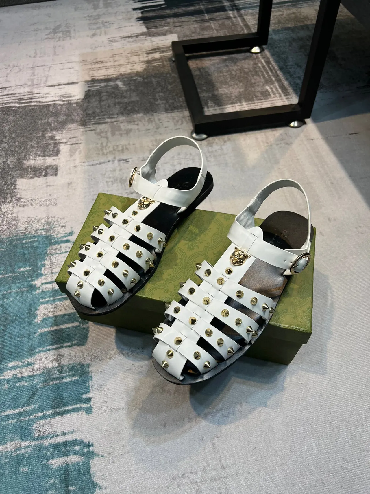 Gucci Dionysus Sandália Gladiator Sandália Branca Dourada Com Rebites Multi Cinta Acentuação Cabeça Medusa Sandálias Gladiator 5