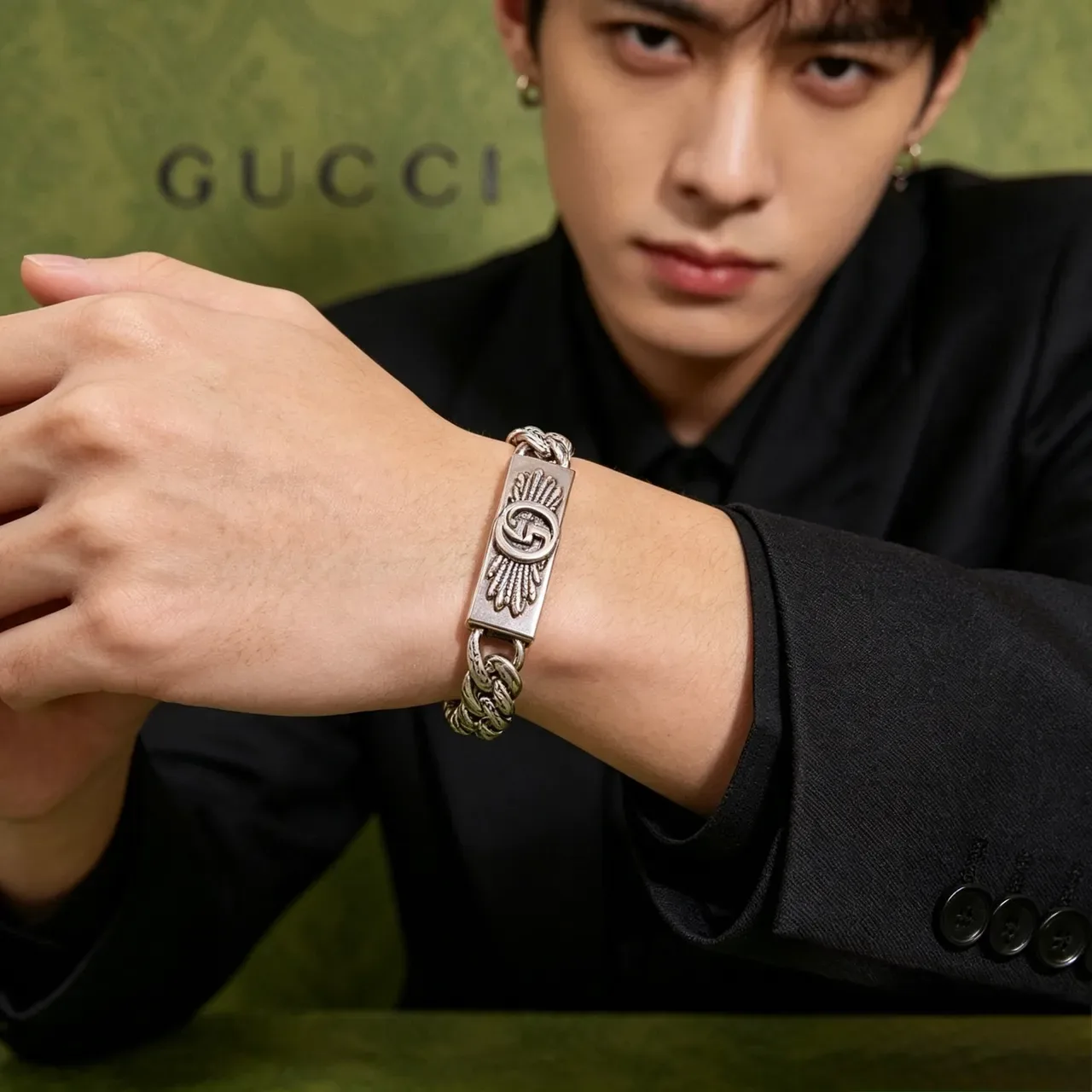 Gucci Dionysus Silver Chunky Curb-Link Chain Engraved Wing Motifs Bracelet 4