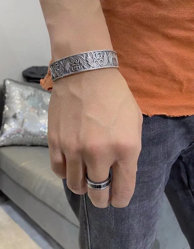 Gucci Engraved Acanthus Double G Cuff Silver Black Wide Rigid Scrollwork Bracelet 2