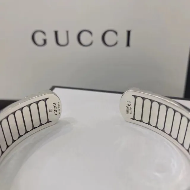 Gucci Engraved Acanthus Double G Cuff Silver Black Wide Rigid Scrollwork Bracelet 7