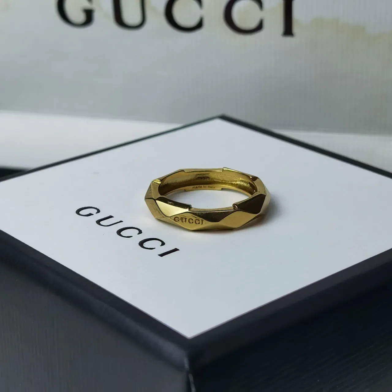 Gucci Faceted Geometric Gold Ring 5