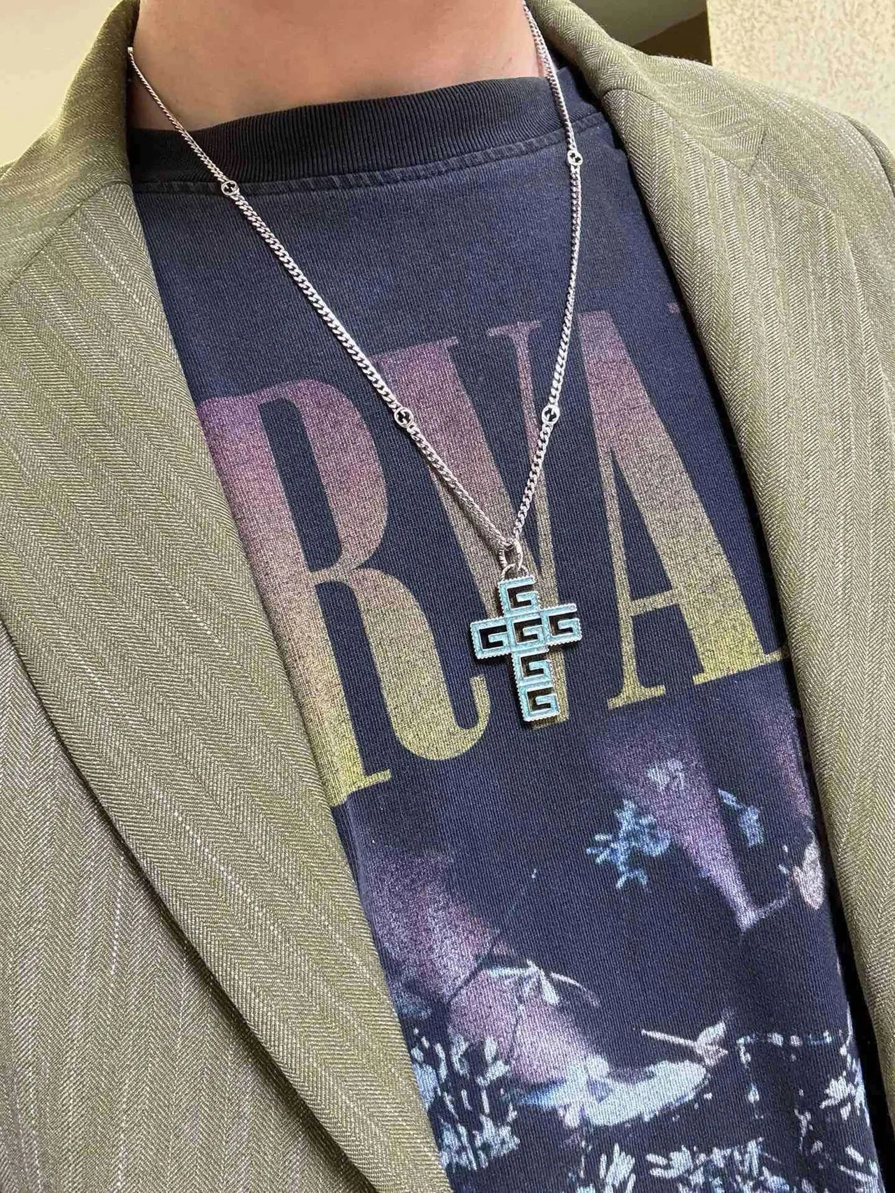 Gucci GG Cross Enamel Pendant Necklace 8