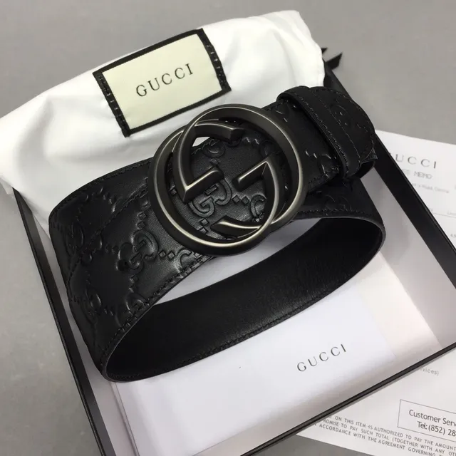 Gucci GG Marmont Cinturón de cuero negro con monograma embossado 2