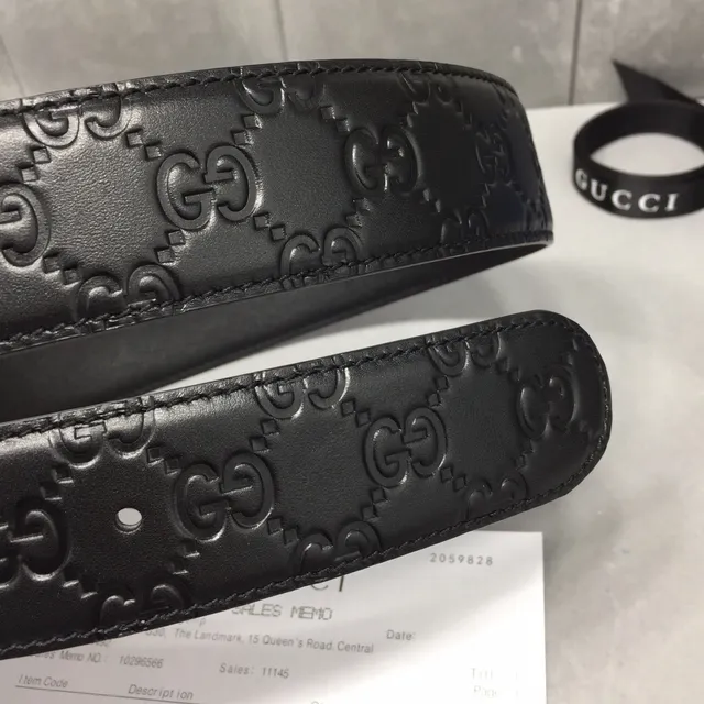 Gucci GG Marmont Cinturón de cuero negro con monograma embossado 7