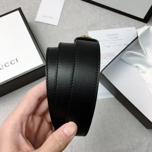 Gucci GG Marmont Black Gold Interlocking Double G Buckle Polished Hardware Leather Belt 2