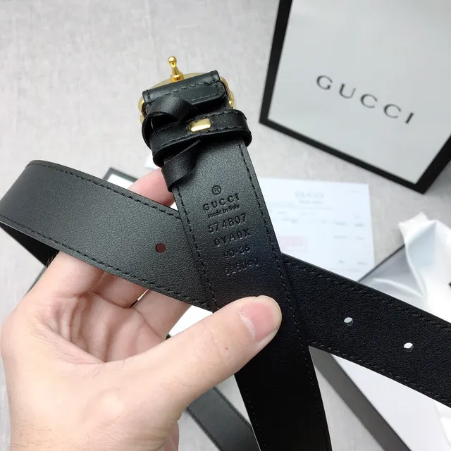Gucci GG Marmont Black Gold Interlocking Double G Buckle Polished Hardware Leather Belt 7