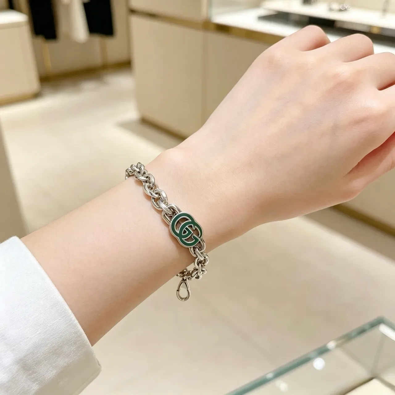 Gucci GG Marmont Pulseira Corrente Prata Esmaltada Verde 4