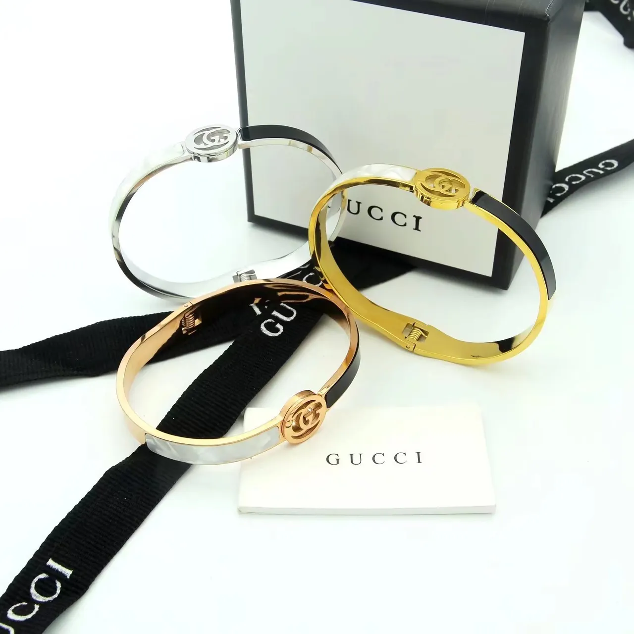 Gucci GG Marmont Interlocking Logo Rigid Bangle Bracelets 5