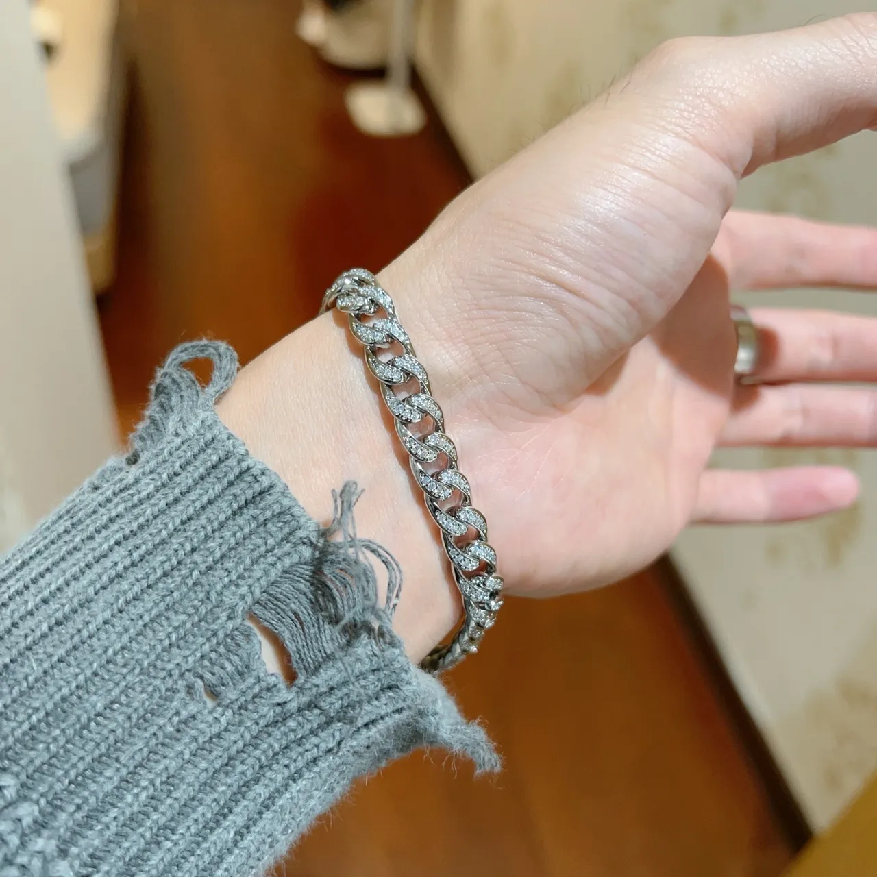 Gucci GG Marmont Pavé-Crystal Curb Chain Bracelet 7