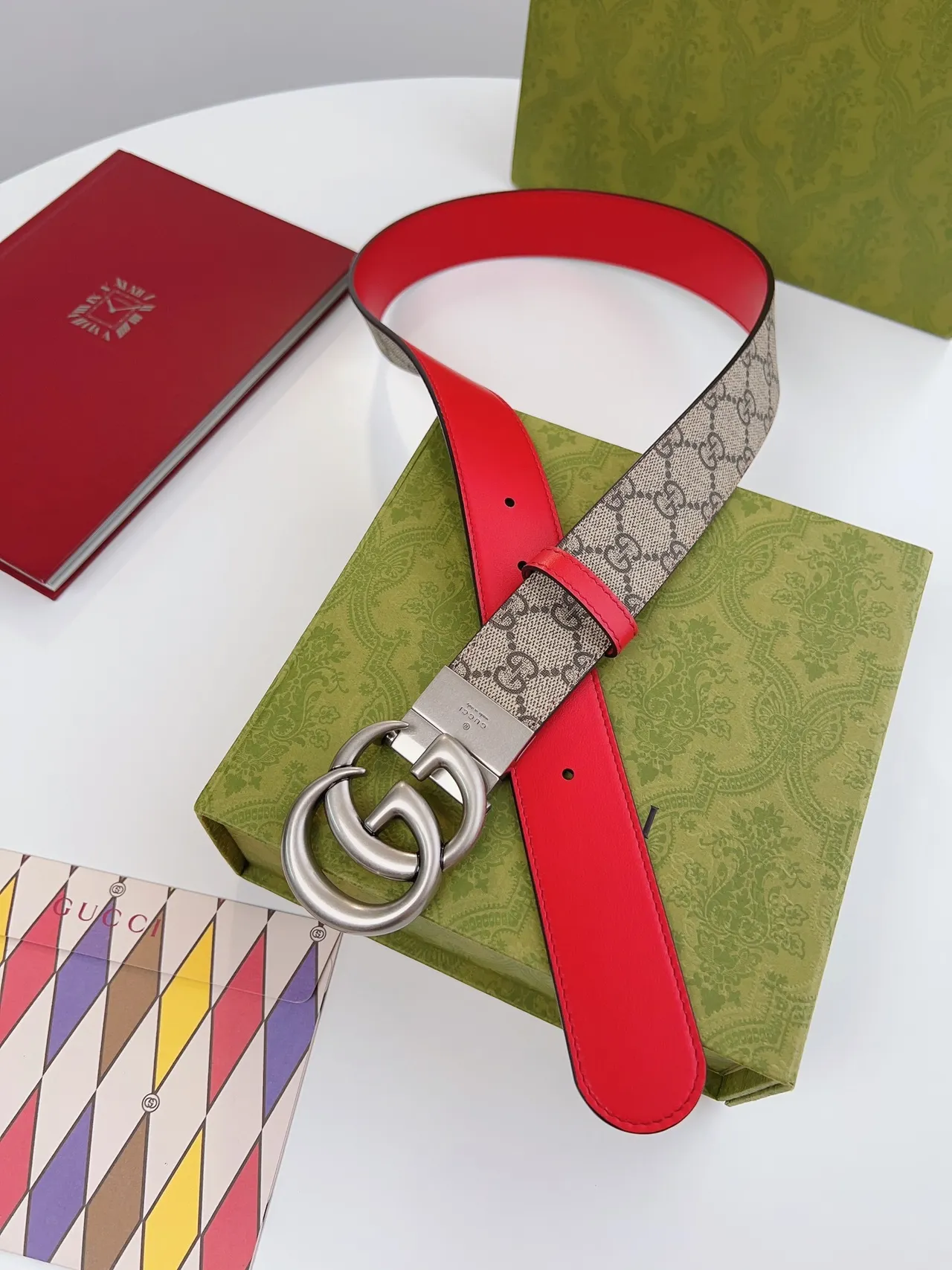 Gucci GG Marmont Reversible Red and Beige Leather Belt 7