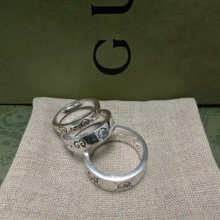 Gucci GG Marmont Silver Beige Interlocking G Motif Engraved Band Ring