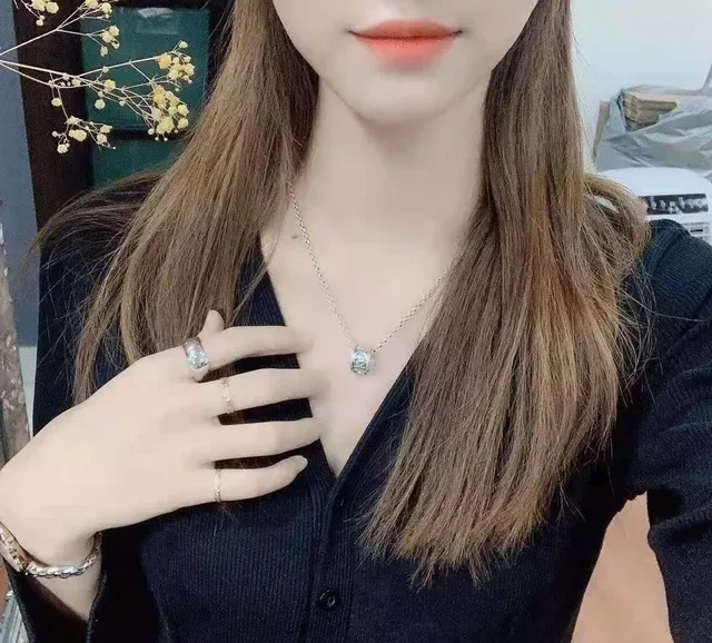 Gucci GG Marmont قلادة سلسلة كيرب فضية بندنت برميل 3