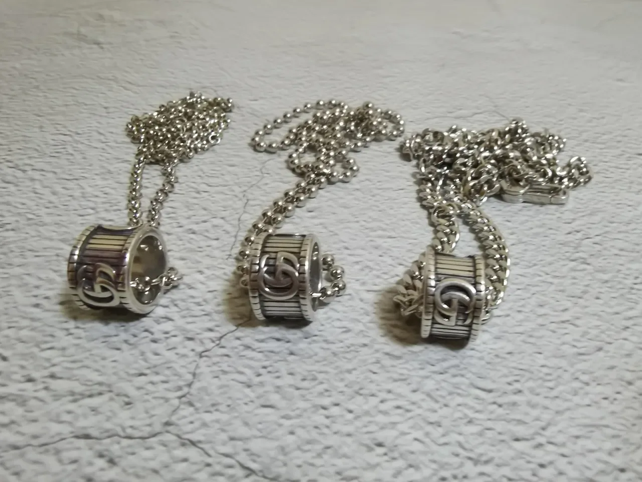 Gucci GG Marmont قلادة سلسلة كيرب فضية بندنت برميل 4