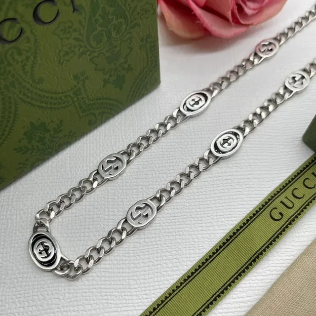 Gucci GG Marmont Silver Green Curb-Link Chain Interlocking Oval Medallions Necklace 3