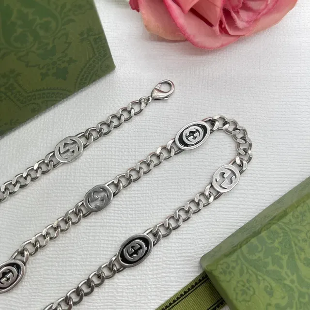 Gucci GG Marmont Silver Green Curb-Link Chain Interlocking Oval Medallions Necklace 4
