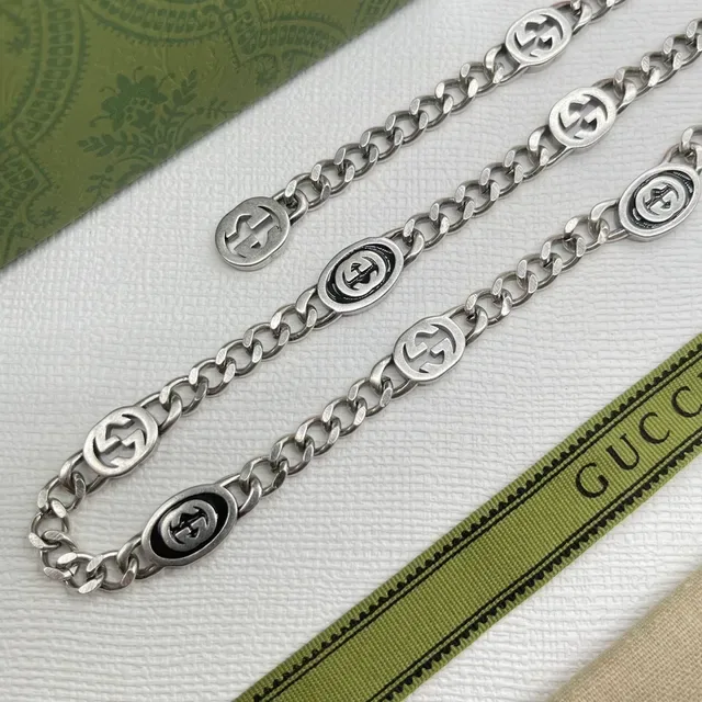 Gucci GG Marmont Silver Green Curb-Link Chain Interlocking Oval Medallions Necklace 5