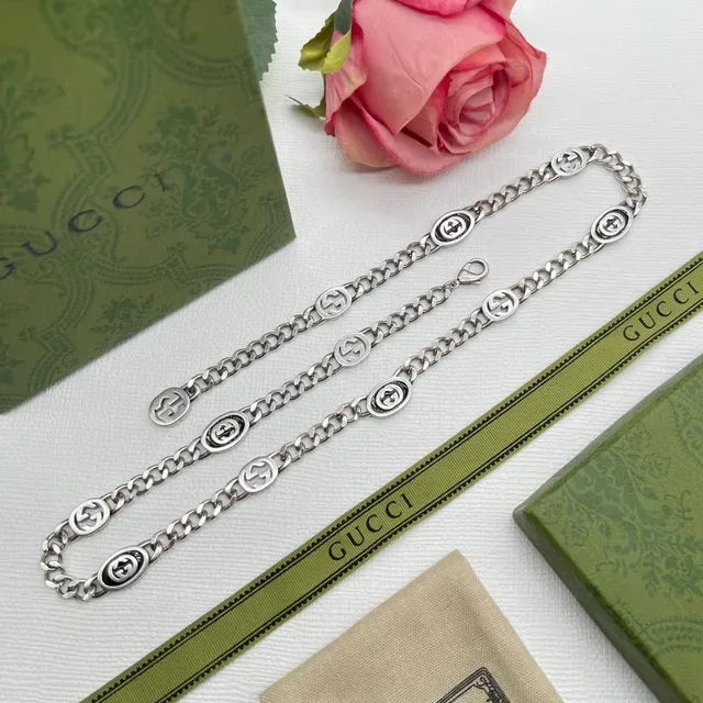 Gucci GG Marmont Silver Green Curb-Link Chain Interlocking Oval Medallions Necklace 6
