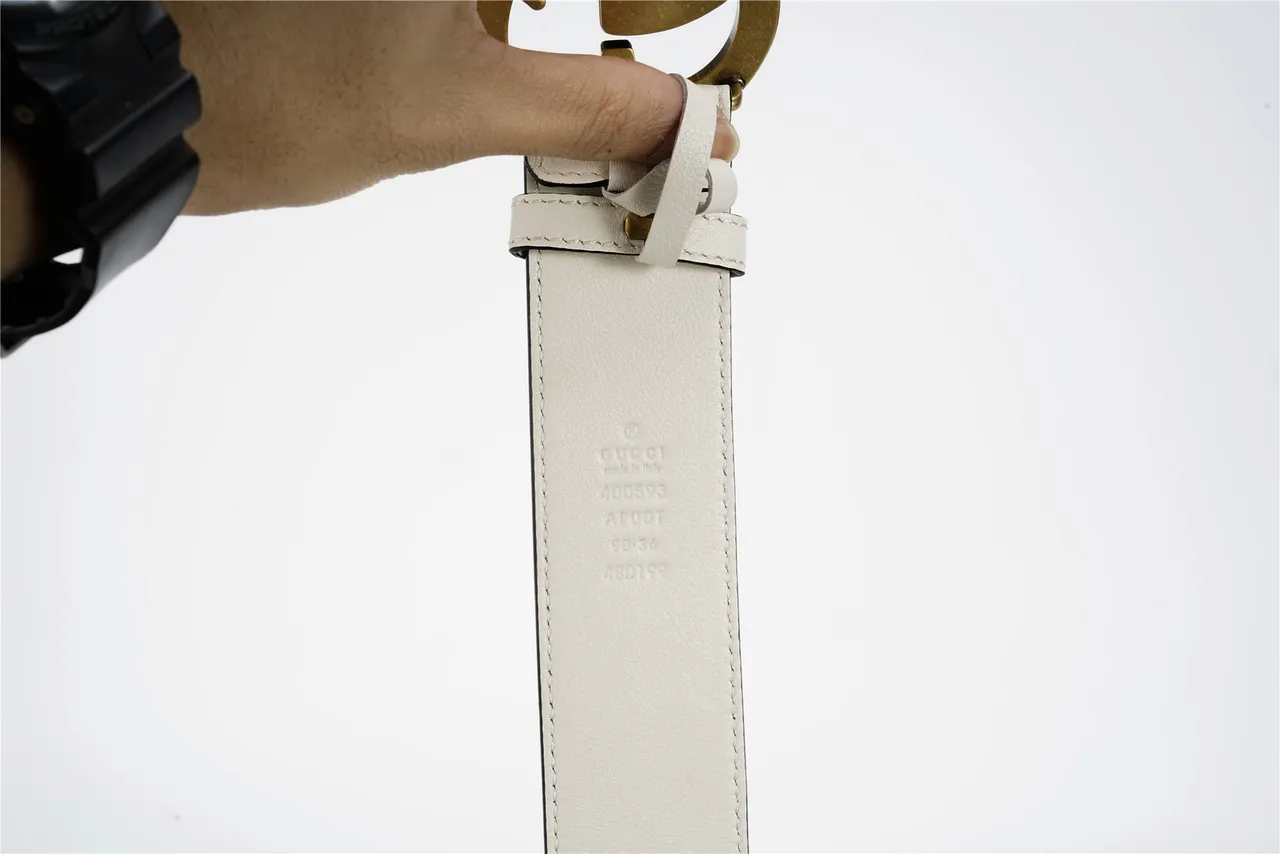 Ceinture Gucci GG Marmont en cuir lisse boucle double G interlocking or blanc 8