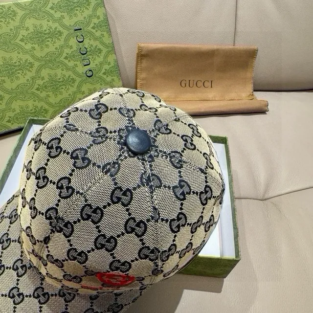 Gucci GG Monogram Beige Black Canvas Embroidered Interlocking G Baseball Cap 7