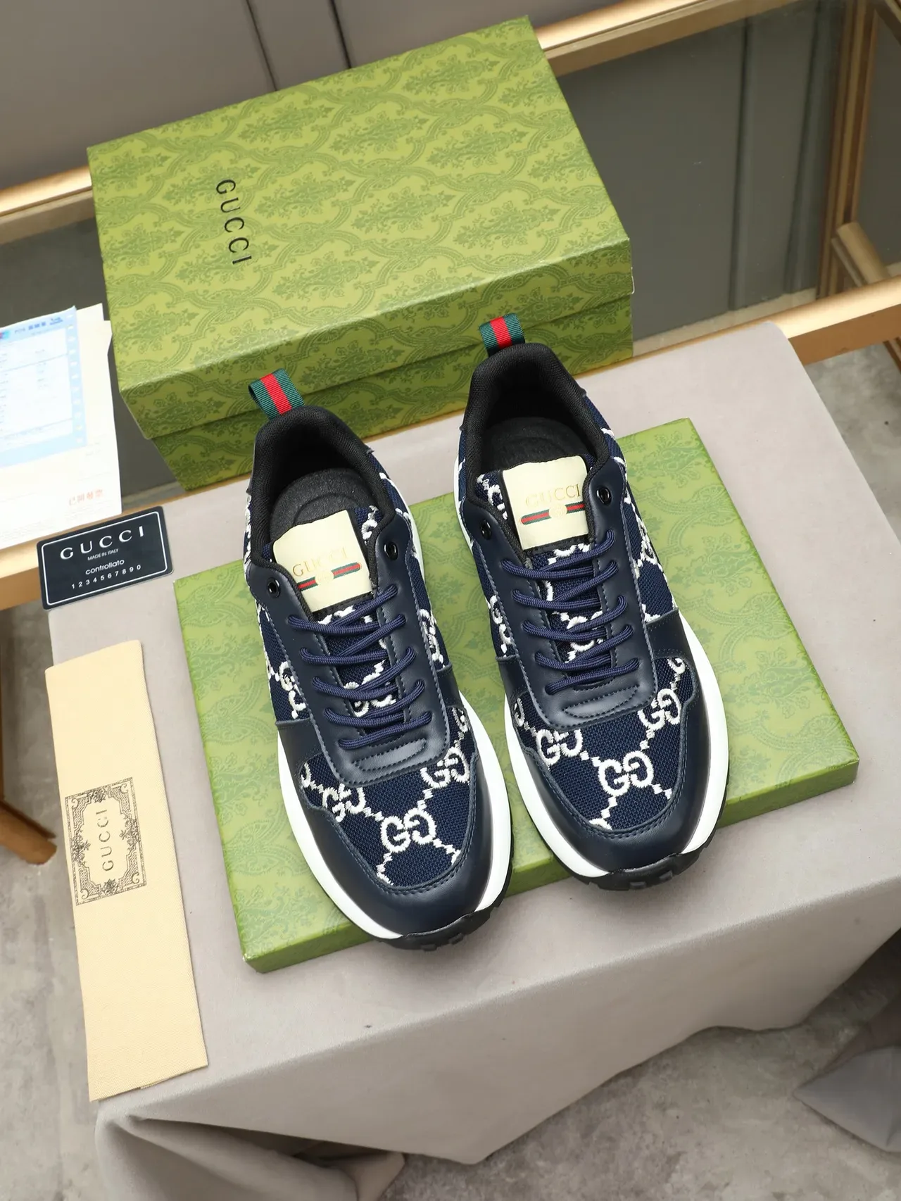 Gucci GG Monogram لايف ستايل سنيكرز كت و جلد 3