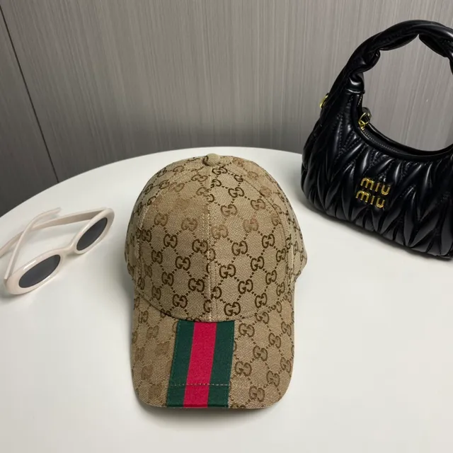 Gucci GG Supreme Monogram Web Stripe Baseball Cap 3