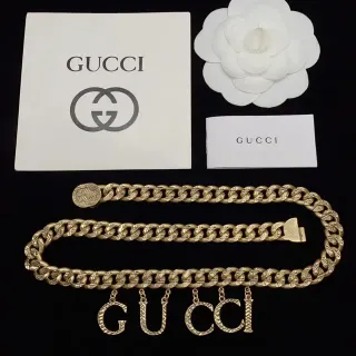 Gucci Gold Chunky Curb-Link Chain Embossed Links Fashion Belt Bag