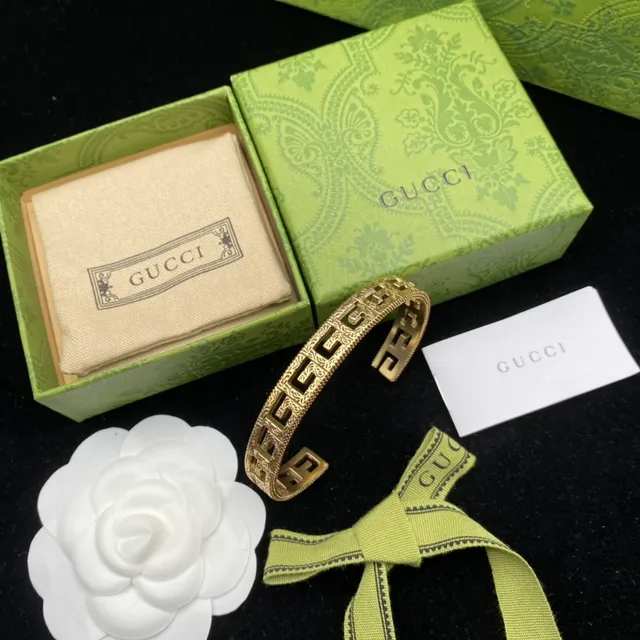Gucci Gold Rigid Cuff Openwork Geometric Lattice Bracelet 5
