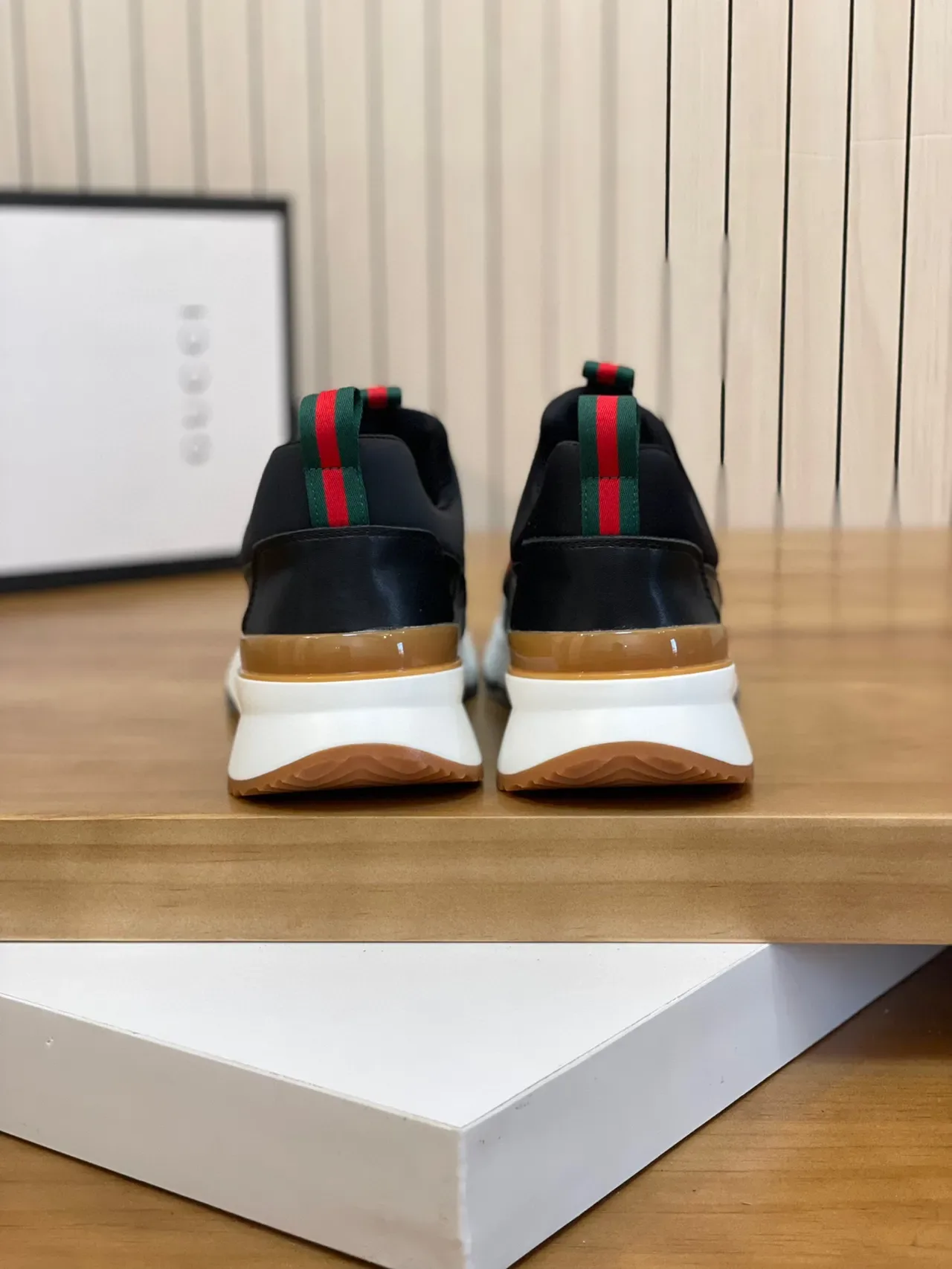 Gucci Cinza Preto Slip-On GG Monograma Lona Tênis Lifestyle 8