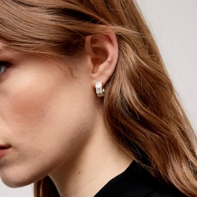 Gucci Grid-Engraved Silver Hoop Earrings 2