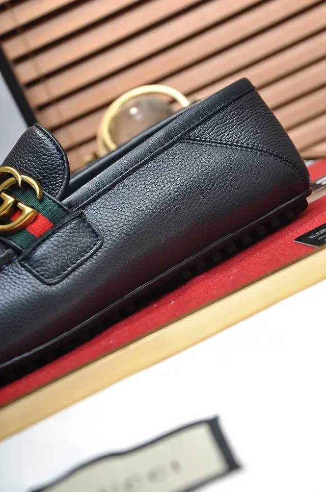 Gucci Horsebit 1955 Black Pebbled Leather Loafer 2