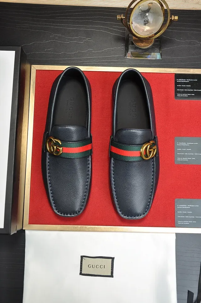 Gucci Horsebit 1955 Black Pebbled Leather Loafer 9
