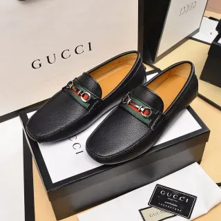 Gucci Horsebit 1955 काला पेबल्ड लेदर वेब स्ट्राइप लोफर्स