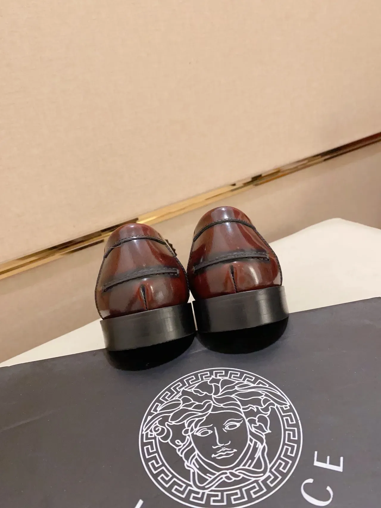 Gucci Horsebit 1955 Burgundy Leather Gold Buckle Loafers 3