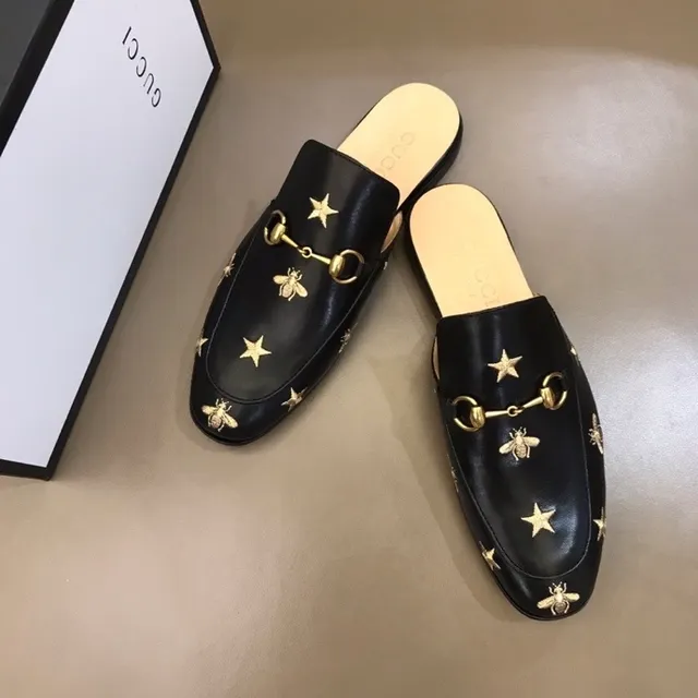 Gucci Horsebit 1955 Mulas de couro preto bordadas estrela e abelha 2