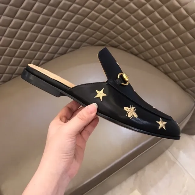 Gucci Horsebit 1955 Mulas de couro preto bordadas estrela e abelha 6