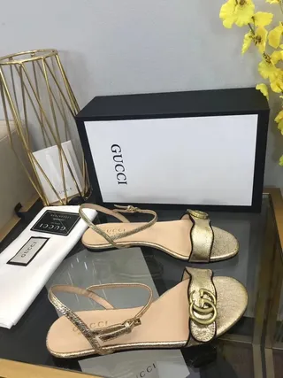 Gucci Horsebit 1955 Sandálias Gladiator Metálicas de Ouro e Preto 6
