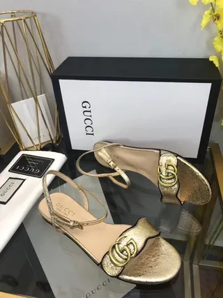 Gucci Horsebit 1955 Sandálias Gladiator Metálicas de Ouro e Preto 7