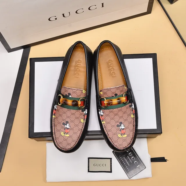 Gucci Horsebit 1955 Mickey Mouse Print Loafers 9