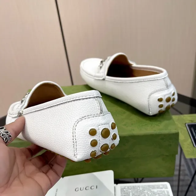 Gucci Horsebit 1955 White Pebbled Leather Loafers 3