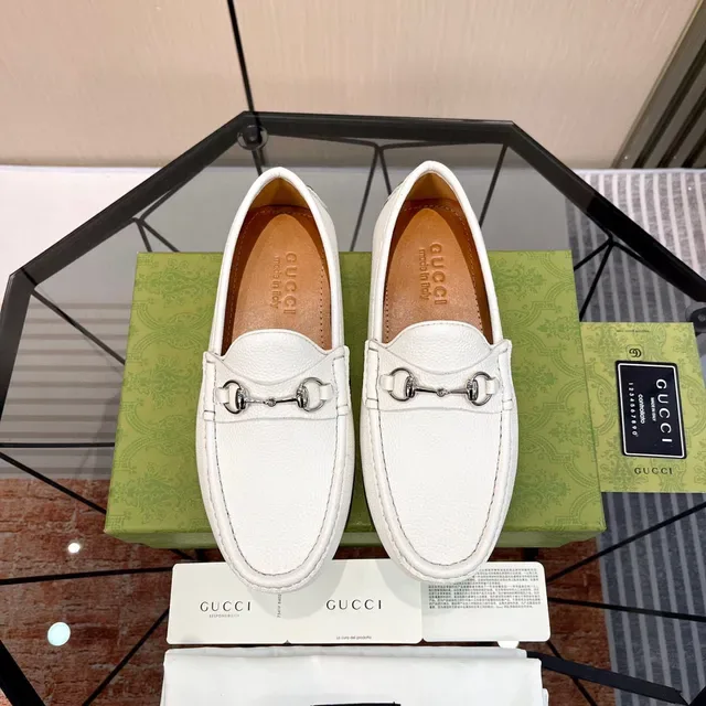 Gucci Horsebit 1955 White Pebbled Leather Loafers 7