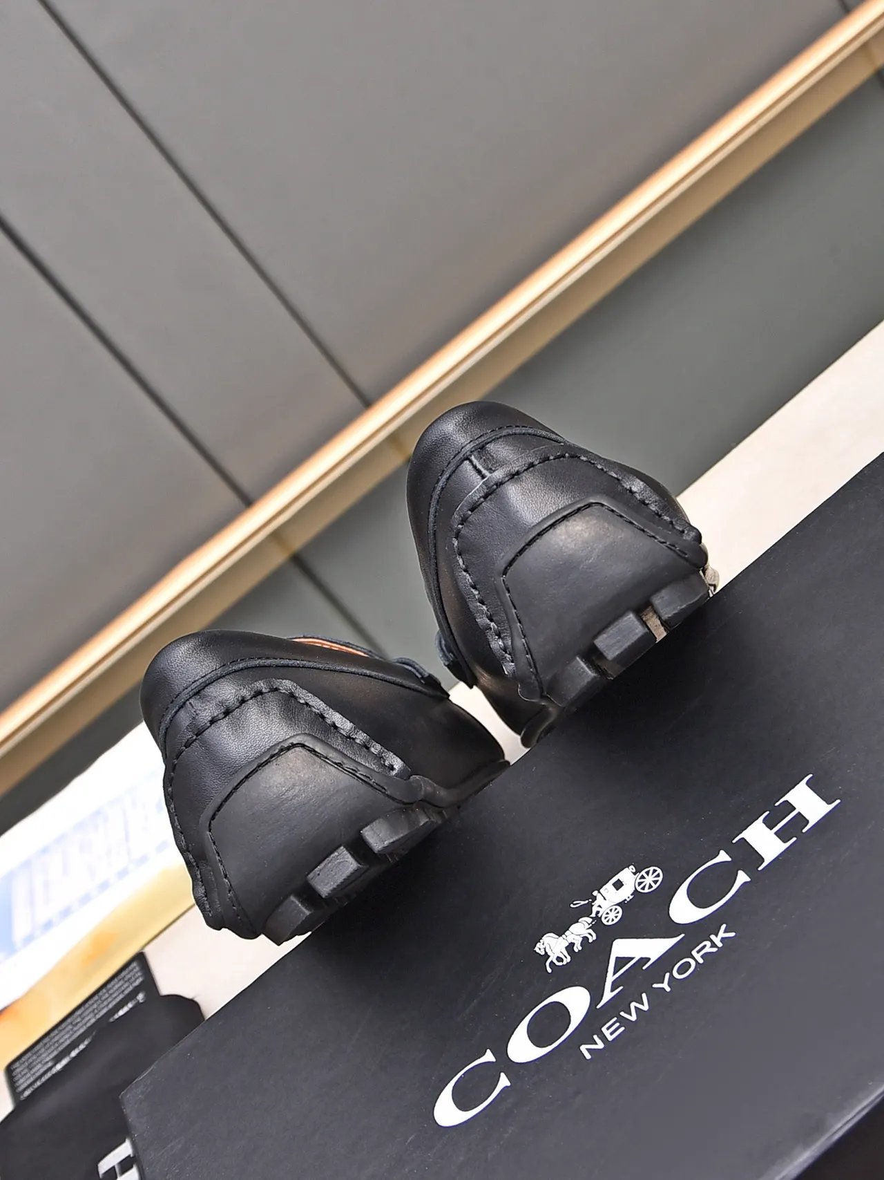 Gucci Horsebit Loafer Black Leather Gold Buckle Loafers 3