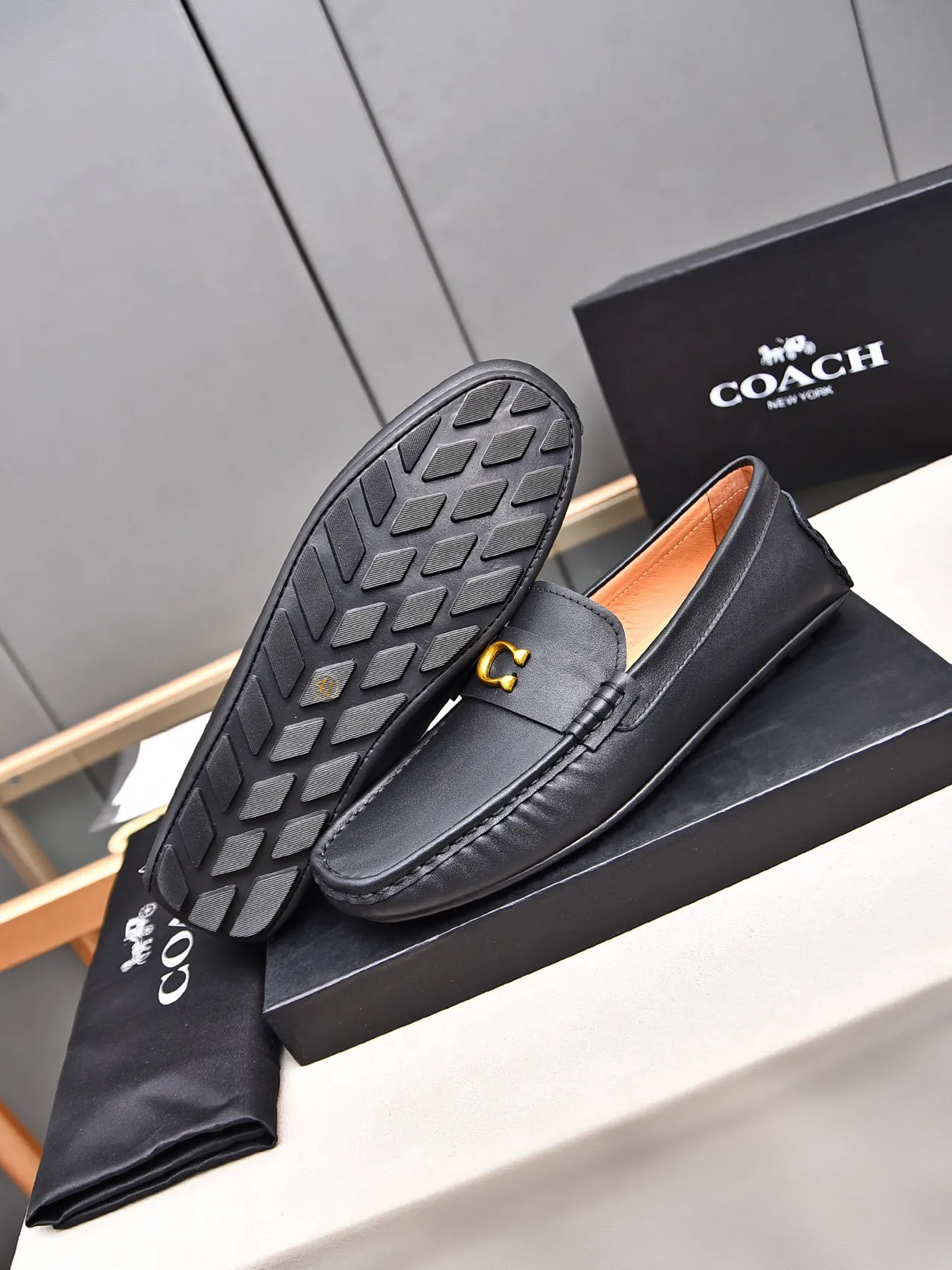 Gucci Horsebit Loafer Black Leather Gold Buckle Loafers 4