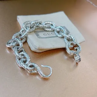 Gucci Interlocking G Pulsera de eslabones de cuerda trenzada plateada
