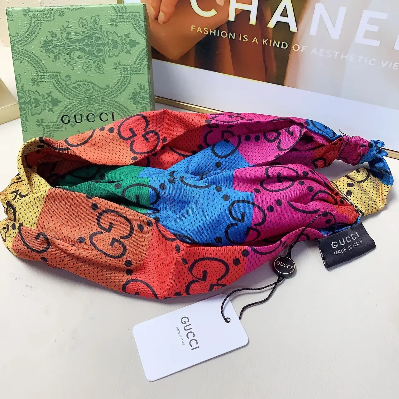 Gucci GG Interlocking Monogram وشاح حريري 3